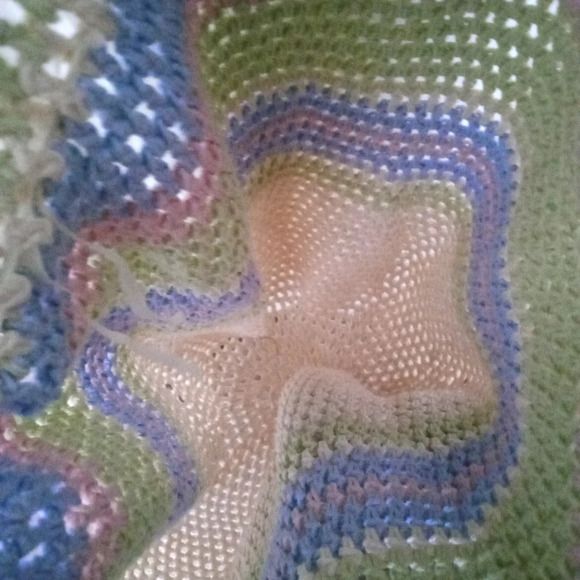 Handmade Very Cute Crochet Striped Fish Themed Beach Bag / Farmers Market Bag - Picture 6 of 6